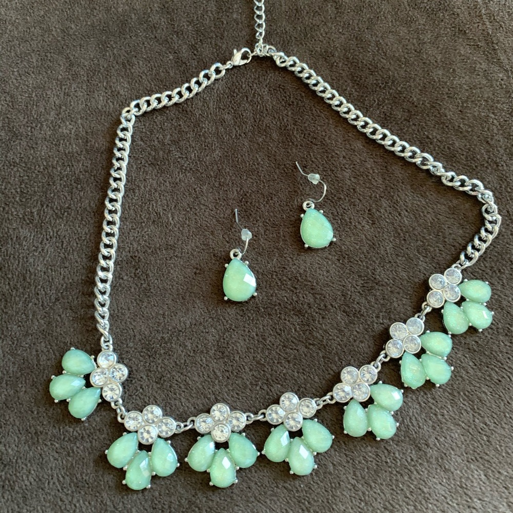 Light Green Necklace and Earring set